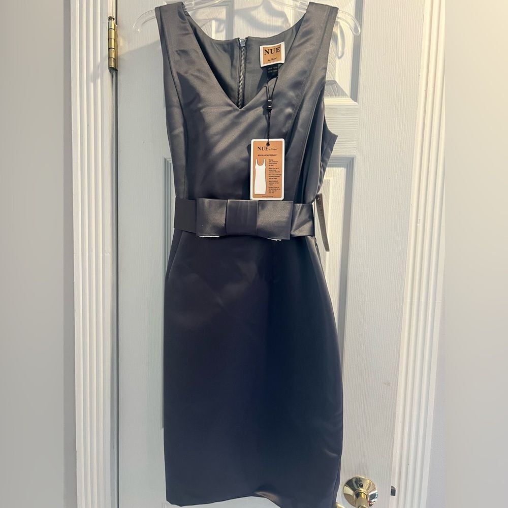 NWT Nue by Shani sleeveless midi dress with bow belt silver size 14 - Picture 8 of 16